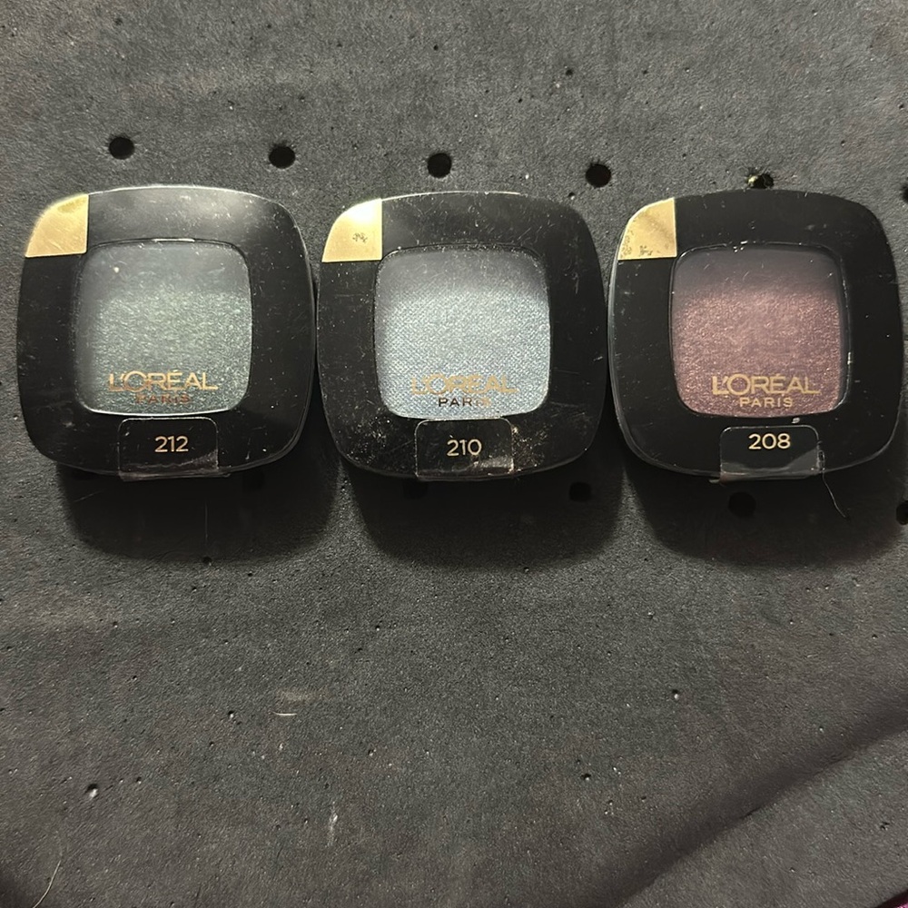 L’Oréal eyeshadow lot of 3